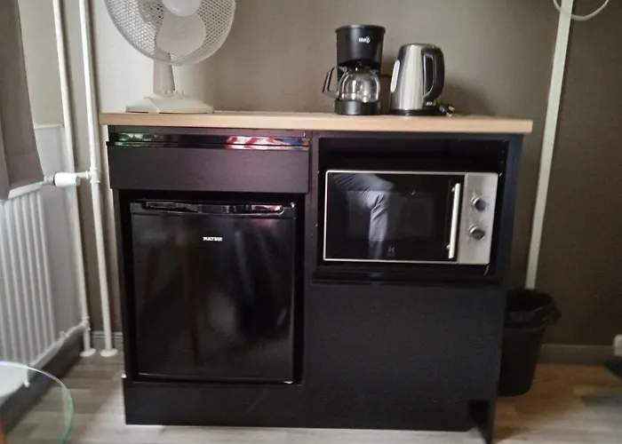 Ellivuori, Ellin Pooli 1 *